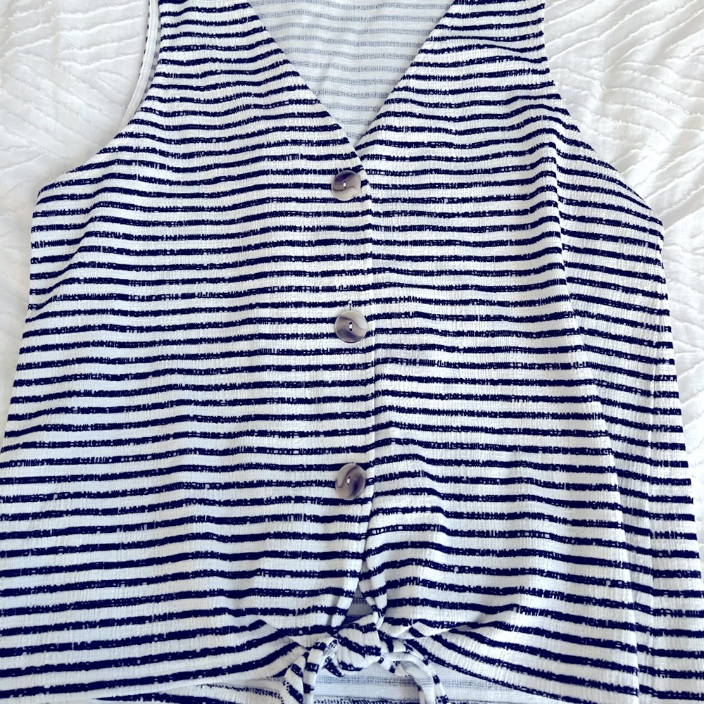 Women’s boat tank
